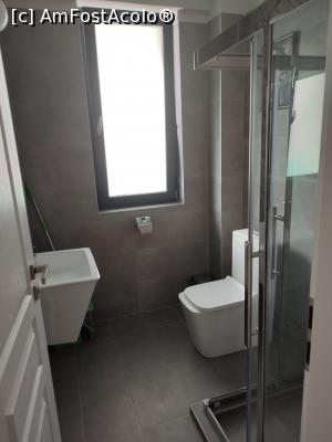 [P08] Apartament - baie. » foto by tata123 🔱
 - 
<span class="allrVoted glyphicon glyphicon-heart hidden" id="av1320107"></span>
<a class="m-l-10 hidden" id="sv1320107" onclick="voting_Foto_DelVot(,1320107,2869)" role="button">șterge vot <span class="glyphicon glyphicon-remove"></span></a>
<a id="v91320107" class=" c-red"  onclick="voting_Foto_SetVot(1320107)" role="button"><span class="glyphicon glyphicon-heart-empty"></span> <b>LIKE</b> = Votează poza</a> <img class="hidden"  id="f1320107W9" src="/imagini/loader.gif" border="0" /><span class="AjErrMes hidden" id="e1320107ErM"></span>