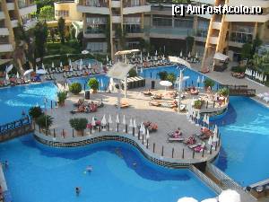 [P02] piscina principala » foto by monysh
 - 
<span class="allrVoted glyphicon glyphicon-heart hidden" id="av371352"></span>
<a class="m-l-10 hidden" id="sv371352" onclick="voting_Foto_DelVot(,371352,2876)" role="button">șterge vot <span class="glyphicon glyphicon-remove"></span></a>
<a id="v9371352" class=" c-red"  onclick="voting_Foto_SetVot(371352)" role="button"><span class="glyphicon glyphicon-heart-empty"></span> <b>LIKE</b> = Votează poza</a> <img class="hidden"  id="f371352W9" src="/imagini/loader.gif" border="0" /><span class="AjErrMes hidden" id="e371352ErM"></span>