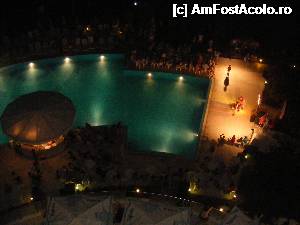 [P03] Pool Bar-ul si piscina seara in timpul unui spectacol » foto by Pollux*
 - 
<span class="allrVoted glyphicon glyphicon-heart hidden" id="av358155"></span>
<a class="m-l-10 hidden" id="sv358155" onclick="voting_Foto_DelVot(,358155,2893)" role="button">șterge vot <span class="glyphicon glyphicon-remove"></span></a>
<a id="v9358155" class=" c-red"  onclick="voting_Foto_SetVot(358155)" role="button"><span class="glyphicon glyphicon-heart-empty"></span> <b>LIKE</b> = Votează poza</a> <img class="hidden"  id="f358155W9" src="/imagini/loader.gif" border="0" /><span class="AjErrMes hidden" id="e358155ErM"></span>