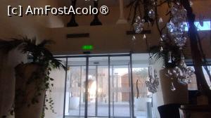 [P17] Decor în Zona de Lobby compus din plante exotice și obiecte de cristal. » foto by ovidiuyepi
 - 
<span class="allrVoted glyphicon glyphicon-heart hidden" id="av1464620"></span>
<a class="m-l-10 hidden" id="sv1464620" onclick="voting_Foto_DelVot(,1464620,2894)" role="button">șterge vot <span class="glyphicon glyphicon-remove"></span></a>
<a id="v91464620" class=" c-red"  onclick="voting_Foto_SetVot(1464620)" role="button"><span class="glyphicon glyphicon-heart-empty"></span> <b>LIKE</b> = Votează poza</a> <img class="hidden"  id="f1464620W9" src="/imagini/loader.gif" border="0" /><span class="AjErrMes hidden" id="e1464620ErM"></span>