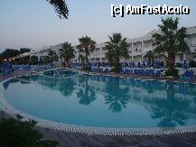 [P03] Relaxing pool, seara.  » foto by Stefan Iasi
 - 
<span class="allrVoted glyphicon glyphicon-heart hidden" id="av335263"></span>
<a class="m-l-10 hidden" id="sv335263" onclick="voting_Foto_DelVot(,335263,2905)" role="button">șterge vot <span class="glyphicon glyphicon-remove"></span></a>
<a id="v9335263" class=" c-red"  onclick="voting_Foto_SetVot(335263)" role="button"><span class="glyphicon glyphicon-heart-empty"></span> <b>LIKE</b> = Votează poza</a> <img class="hidden"  id="f335263W9" src="/imagini/loader.gif" border="0" /><span class="AjErrMes hidden" id="e335263ErM"></span>