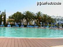 [P02] PISCINA » foto by CRY
 - 
<span class="allrVoted glyphicon glyphicon-heart hidden" id="av225669"></span>
<a class="m-l-10 hidden" id="sv225669" onclick="voting_Foto_DelVot(,225669,2905)" role="button">șterge vot <span class="glyphicon glyphicon-remove"></span></a>
<a id="v9225669" class=" c-red"  onclick="voting_Foto_SetVot(225669)" role="button"><span class="glyphicon glyphicon-heart-empty"></span> <b>LIKE</b> = Votează poza</a> <img class="hidden"  id="f225669W9" src="/imagini/loader.gif" border="0" /><span class="AjErrMes hidden" id="e225669ErM"></span>