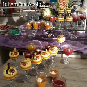 [P13] La restaurant » foto by Storia
 - 
<span class="allrVoted glyphicon glyphicon-heart hidden" id="av1239196"></span>
<a class="m-l-10 hidden" id="sv1239196" onclick="voting_Foto_DelVot(,1239196,2906)" role="button">șterge vot <span class="glyphicon glyphicon-remove"></span></a>
<a id="v91239196" class=" c-red"  onclick="voting_Foto_SetVot(1239196)" role="button"><span class="glyphicon glyphicon-heart-empty"></span> <b>LIKE</b> = Votează poza</a> <img class="hidden"  id="f1239196W9" src="/imagini/loader.gif" border="0" /><span class="AjErrMes hidden" id="e1239196ErM"></span>