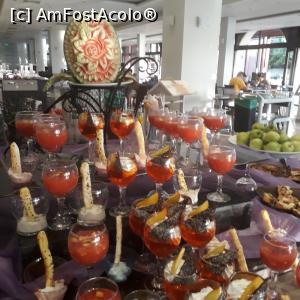 [P17] La restaurant » foto by Storia
 - 
<span class="allrVoted glyphicon glyphicon-heart hidden" id="av1239200"></span>
<a class="m-l-10 hidden" id="sv1239200" onclick="voting_Foto_DelVot(,1239200,2906)" role="button">șterge vot <span class="glyphicon glyphicon-remove"></span></a>
<a id="v91239200" class=" c-red"  onclick="voting_Foto_SetVot(1239200)" role="button"><span class="glyphicon glyphicon-heart-empty"></span> <b>LIKE</b> = Votează poza</a> <img class="hidden"  id="f1239200W9" src="/imagini/loader.gif" border="0" /><span class="AjErrMes hidden" id="e1239200ErM"></span>