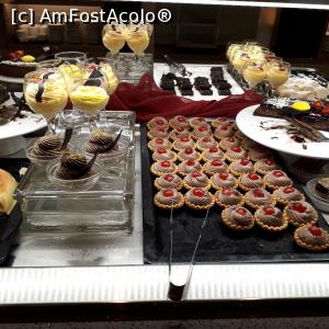 [P07] Deserturi bune-bune » foto by Storia
 - 
<span class="allrVoted glyphicon glyphicon-heart hidden" id="av1239190"></span>
<a class="m-l-10 hidden" id="sv1239190" onclick="voting_Foto_DelVot(,1239190,2906)" role="button">șterge vot <span class="glyphicon glyphicon-remove"></span></a>
<a id="v91239190" class=" c-red"  onclick="voting_Foto_SetVot(1239190)" role="button"><span class="glyphicon glyphicon-heart-empty"></span> <b>LIKE</b> = Votează poza</a> <img class="hidden"  id="f1239190W9" src="/imagini/loader.gif" border="0" /><span class="AjErrMes hidden" id="e1239190ErM"></span>