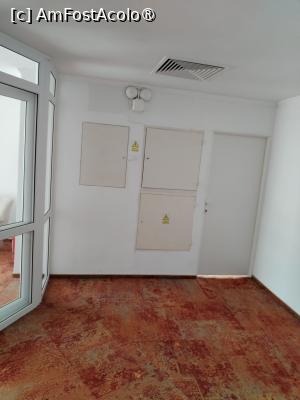 [P25] La etajul 4 sunt mai putine camere si se iese pe terasa » foto by Teodor17
 - 
<span class="allrVoted glyphicon glyphicon-heart hidden" id="av1446492"></span>
<a class="m-l-10 hidden" id="sv1446492" onclick="voting_Foto_DelVot(,1446492,2910)" role="button">șterge vot <span class="glyphicon glyphicon-remove"></span></a>
<a id="v91446492" class=" c-red"  onclick="voting_Foto_SetVot(1446492)" role="button"><span class="glyphicon glyphicon-heart-empty"></span> <b>LIKE</b> = Votează poza</a> <img class="hidden"  id="f1446492W9" src="/imagini/loader.gif" border="0" /><span class="AjErrMes hidden" id="e1446492ErM"></span>