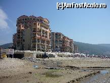 [P18] acesta este hotelul aflat in partea laterala » foto by alge
 - 
<span class="allrVoted glyphicon glyphicon-heart hidden" id="av130559"></span>
<a class="m-l-10 hidden" id="sv130559" onclick="voting_Foto_DelVot(,130559,2919)" role="button">șterge vot <span class="glyphicon glyphicon-remove"></span></a>
<a id="v9130559" class=" c-red"  onclick="voting_Foto_SetVot(130559)" role="button"><span class="glyphicon glyphicon-heart-empty"></span> <b>LIKE</b> = Votează poza</a> <img class="hidden"  id="f130559W9" src="/imagini/loader.gif" border="0" /><span class="AjErrMes hidden" id="e130559ErM"></span>