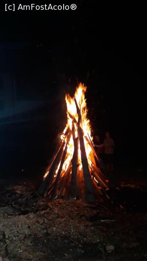 [P21] Foc de tabără, Arieșeni » foto by Mioritik
 - 
<span class="allrVoted glyphicon glyphicon-heart hidden" id="av1293392"></span>
<a class="m-l-10 hidden" id="sv1293392" onclick="voting_Foto_DelVot(,1293392,2923)" role="button">șterge vot <span class="glyphicon glyphicon-remove"></span></a>
<a id="v91293392" class=" c-red"  onclick="voting_Foto_SetVot(1293392)" role="button"><span class="glyphicon glyphicon-heart-empty"></span> <b>LIKE</b> = Votează poza</a> <img class="hidden"  id="f1293392W9" src="/imagini/loader.gif" border="0" /><span class="AjErrMes hidden" id="e1293392ErM"></span>