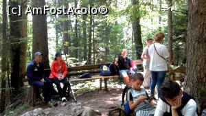 [P02] După un drum solicitant, ne tragem sufletul înainte de a intra la Gheţarul de la Vârtop » foto by gettyy
 - 
<span class="allrVoted glyphicon glyphicon-heart hidden" id="av1099226"></span>
<a class="m-l-10 hidden" id="sv1099226" onclick="voting_Foto_DelVot(,1099226,2923)" role="button">șterge vot <span class="glyphicon glyphicon-remove"></span></a>
<a id="v91099226" class=" c-red"  onclick="voting_Foto_SetVot(1099226)" role="button"><span class="glyphicon glyphicon-heart-empty"></span> <b>LIKE</b> = Votează poza</a> <img class="hidden"  id="f1099226W9" src="/imagini/loader.gif" border="0" /><span class="AjErrMes hidden" id="e1099226ErM"></span>