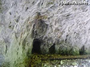 [P24] Valea Sighiştelului. Mici peșteri » foto by FlorinAndrei
 - 
<span class="allrVoted glyphicon glyphicon-heart hidden" id="av622892"></span>
<a class="m-l-10 hidden" id="sv622892" onclick="voting_Foto_DelVot(,622892,2923)" role="button">șterge vot <span class="glyphicon glyphicon-remove"></span></a>
<a id="v9622892" class=" c-red"  onclick="voting_Foto_SetVot(622892)" role="button"><span class="glyphicon glyphicon-heart-empty"></span> <b>LIKE</b> = Votează poza</a> <img class="hidden"  id="f622892W9" src="/imagini/loader.gif" border="0" /><span class="AjErrMes hidden" id="e622892ErM"></span>