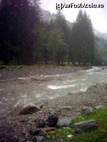 [P02] Paraul din fata cabanei Voina » foto by pepsi70ro
 - 
<span class="allrVoted glyphicon glyphicon-heart hidden" id="av155445"></span>
<a class="m-l-10 hidden" id="sv155445" onclick="voting_Foto_DelVot(,155445,2924)" role="button">șterge vot <span class="glyphicon glyphicon-remove"></span></a>
<a id="v9155445" class=" c-red"  onclick="voting_Foto_SetVot(155445)" role="button"><span class="glyphicon glyphicon-heart-empty"></span> <b>LIKE</b> = Votează poza</a> <img class="hidden"  id="f155445W9" src="/imagini/loader.gif" border="0" /><span class="AjErrMes hidden" id="e155445ErM"></span>