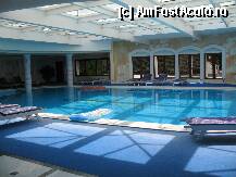 [P16] Piscina interioara a hotelului » foto by cintus
 - 
<span class="allrVoted glyphicon glyphicon-heart hidden" id="av206833"></span>
<a class="m-l-10 hidden" id="sv206833" onclick="voting_Foto_DelVot(,206833,2927)" role="button">șterge vot <span class="glyphicon glyphicon-remove"></span></a>
<a id="v9206833" class=" c-red"  onclick="voting_Foto_SetVot(206833)" role="button"><span class="glyphicon glyphicon-heart-empty"></span> <b>LIKE</b> = Votează poza</a> <img class="hidden"  id="f206833W9" src="/imagini/loader.gif" border="0" /><span class="AjErrMes hidden" id="e206833ErM"></span>