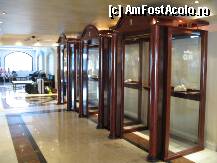 [P18] Cabine telefonice in interiorul hotelului » foto by cintus
 - 
<span class="allrVoted glyphicon glyphicon-heart hidden" id="av206843"></span>
<a class="m-l-10 hidden" id="sv206843" onclick="voting_Foto_DelVot(,206843,2927)" role="button">șterge vot <span class="glyphicon glyphicon-remove"></span></a>
<a id="v9206843" class=" c-red"  onclick="voting_Foto_SetVot(206843)" role="button"><span class="glyphicon glyphicon-heart-empty"></span> <b>LIKE</b> = Votează poza</a> <img class="hidden"  id="f206843W9" src="/imagini/loader.gif" border="0" /><span class="AjErrMes hidden" id="e206843ErM"></span>