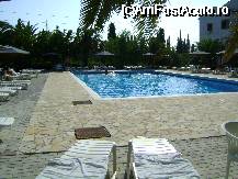 [P04] piscina hotelului debono » foto by chelie_d
 - 
<span class="allrVoted glyphicon glyphicon-heart hidden" id="av28073"></span>
<a class="m-l-10 hidden" id="sv28073" onclick="voting_Foto_DelVot(,28073,3002)" role="button">șterge vot <span class="glyphicon glyphicon-remove"></span></a>
<a id="v928073" class=" c-red"  onclick="voting_Foto_SetVot(28073)" role="button"><span class="glyphicon glyphicon-heart-empty"></span> <b>LIKE</b> = Votează poza</a> <img class="hidden"  id="f28073W9" src="/imagini/loader.gif" border="0" /><span class="AjErrMes hidden" id="e28073ErM"></span>