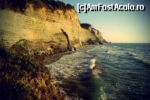 [P35] Sun Beach - Peroulades. Locul ce m-a impresionat în mod deosebit.  » foto by cher-cher
 - 
<span class="allrVoted glyphicon glyphicon-heart hidden" id="av418190"></span>
<a class="m-l-10 hidden" id="sv418190" onclick="voting_Foto_DelVot(,418190,3004)" role="button">șterge vot <span class="glyphicon glyphicon-remove"></span></a>
<a id="v9418190" class=" c-red"  onclick="voting_Foto_SetVot(418190)" role="button"><span class="glyphicon glyphicon-heart-empty"></span> <b>LIKE</b> = Votează poza</a> <img class="hidden"  id="f418190W9" src="/imagini/loader.gif" border="0" /><span class="AjErrMes hidden" id="e418190ErM"></span>