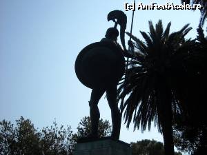 [P03] statuia Achileon, palatul printesei Sissi » foto by bursucicu
 - 
<span class="allrVoted glyphicon glyphicon-heart hidden" id="av662749"></span>
<a class="m-l-10 hidden" id="sv662749" onclick="voting_Foto_DelVot(,662749,3004)" role="button">șterge vot <span class="glyphicon glyphicon-remove"></span></a>
<a id="v9662749" class=" c-red"  onclick="voting_Foto_SetVot(662749)" role="button"><span class="glyphicon glyphicon-heart-empty"></span> <b>LIKE</b> = Votează poza</a> <img class="hidden"  id="f662749W9" src="/imagini/loader.gif" border="0" /><span class="AjErrMes hidden" id="e662749ErM"></span>