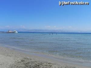 [P35] Vapoare la ponton. Turiștii sînt la terasa care se vede în poza 31, stau la coadă la grătar. Barmanul pune casete cu muzică veche.  » foto by abancor
 - 
<span class="allrVoted glyphicon glyphicon-heart hidden" id="av572096"></span>
<a class="m-l-10 hidden" id="sv572096" onclick="voting_Foto_DelVot(,572096,3004)" role="button">șterge vot <span class="glyphicon glyphicon-remove"></span></a>
<a id="v9572096" class=" c-red"  onclick="voting_Foto_SetVot(572096)" role="button"><span class="glyphicon glyphicon-heart-empty"></span> <b>LIKE</b> = Votează poza</a> <img class="hidden"  id="f572096W9" src="/imagini/loader.gif" border="0" /><span class="AjErrMes hidden" id="e572096ErM"></span>