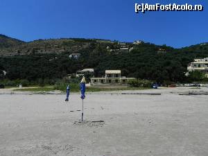 [P37] Alte vile la Kalamaki. Se observă mai sus și șoseaua principală Kassiopi – Sidari.  » foto by abancor
 - 
<span class="allrVoted glyphicon glyphicon-heart hidden" id="av572099"></span>
<a class="m-l-10 hidden" id="sv572099" onclick="voting_Foto_DelVot(,572099,3004)" role="button">șterge vot <span class="glyphicon glyphicon-remove"></span></a>
<a id="v9572099" class=" c-red"  onclick="voting_Foto_SetVot(572099)" role="button"><span class="glyphicon glyphicon-heart-empty"></span> <b>LIKE</b> = Votează poza</a> <img class="hidden"  id="f572099W9" src="/imagini/loader.gif" border="0" /><span class="AjErrMes hidden" id="e572099ErM"></span>