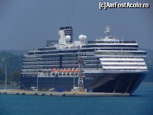 [P04] Unul din vasele de croazieră care trăgeau zilnic în port. Apoi porneau înspre Adriatica, pe sub coastele Albaniei.  » foto by abancor
 - 
<span class="allrVoted glyphicon glyphicon-heart hidden" id="av572064"></span>
<a class="m-l-10 hidden" id="sv572064" onclick="voting_Foto_DelVot(,572064,3004)" role="button">șterge vot <span class="glyphicon glyphicon-remove"></span></a>
<a id="v9572064" class=" c-red"  onclick="voting_Foto_SetVot(572064)" role="button"><span class="glyphicon glyphicon-heart-empty"></span> <b>LIKE</b> = Votează poza</a> <img class="hidden"  id="f572064W9" src="/imagini/loader.gif" border="0" /><span class="AjErrMes hidden" id="e572064ErM"></span>