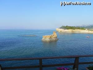 [P49] Golful din poza 41, văzut din cealaltă parte, de după gardul vizibil în poza respectivă, pe drumul către Canal d’Amour.  » foto by abancor
 - 
<span class="allrVoted glyphicon glyphicon-heart hidden" id="av572111"></span>
<a class="m-l-10 hidden" id="sv572111" onclick="voting_Foto_DelVot(,572111,3004)" role="button">șterge vot <span class="glyphicon glyphicon-remove"></span></a>
<a id="v9572111" class=" c-red"  onclick="voting_Foto_SetVot(572111)" role="button"><span class="glyphicon glyphicon-heart-empty"></span> <b>LIKE</b> = Votează poza</a> <img class="hidden"  id="f572111W9" src="/imagini/loader.gif" border="0" /><span class="AjErrMes hidden" id="e572111ErM"></span>