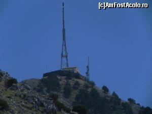 [P79] Vf. Pantokrator văzut din sat, imagine simetrică cu P64.  » foto by abancor
 - 
<span class="allrVoted glyphicon glyphicon-heart hidden" id="av572141"></span>
<a class="m-l-10 hidden" id="sv572141" onclick="voting_Foto_DelVot(,572141,3004)" role="button">șterge vot <span class="glyphicon glyphicon-remove"></span></a>
<a id="v9572141" class=" c-red"  onclick="voting_Foto_SetVot(572141)" role="button"><span class="glyphicon glyphicon-heart-empty"></span> <b>LIKE</b> = Votează poza</a> <img class="hidden"  id="f572141W9" src="/imagini/loader.gif" border="0" /><span class="AjErrMes hidden" id="e572141ErM"></span>