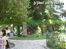 [P12] Multa verdeata in gradina Palatului » foto by corinka
 - 
<span class="allrVoted glyphicon glyphicon-heart hidden" id="av117145"></span>
<a class="m-l-10 hidden" id="sv117145" onclick="voting_Foto_DelVot(,117145,3004)" role="button">șterge vot <span class="glyphicon glyphicon-remove"></span></a>
<a id="v9117145" class=" c-red"  onclick="voting_Foto_SetVot(117145)" role="button"><span class="glyphicon glyphicon-heart-empty"></span> <b>LIKE</b> = Votează poza</a> <img class="hidden"  id="f117145W9" src="/imagini/loader.gif" border="0" /><span class="AjErrMes hidden" id="e117145ErM"></span>