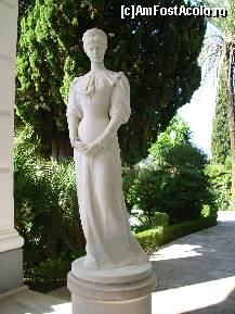 [P03] Sissi isi primeste musafirii. » foto by corinka
 - 
<span class="allrVoted glyphicon glyphicon-heart hidden" id="av117136"></span>
<a class="m-l-10 hidden" id="sv117136" onclick="voting_Foto_DelVot(,117136,3004)" role="button">șterge vot <span class="glyphicon glyphicon-remove"></span></a>
<a id="v9117136" class=" c-red"  onclick="voting_Foto_SetVot(117136)" role="button"><span class="glyphicon glyphicon-heart-empty"></span> <b>LIKE</b> = Votează poza</a> <img class="hidden"  id="f117136W9" src="/imagini/loader.gif" border="0" /><span class="AjErrMes hidden" id="e117136ErM"></span>