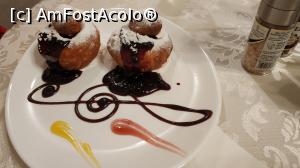 [P30] mancarea servita in restaurant » foto by elenaadina
 - 
<span class="allrVoted glyphicon glyphicon-heart hidden" id="av1280240"></span>
<a class="m-l-10 hidden" id="sv1280240" onclick="voting_Foto_DelVot(,1280240,3013)" role="button">șterge vot <span class="glyphicon glyphicon-remove"></span></a>
<a id="v91280240" class=" c-red"  onclick="voting_Foto_SetVot(1280240)" role="button"><span class="glyphicon glyphicon-heart-empty"></span> <b>LIKE</b> = Votează poza</a> <img class="hidden"  id="f1280240W9" src="/imagini/loader.gif" border="0" /><span class="AjErrMes hidden" id="e1280240ErM"></span>