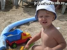 [P05] Se poate vedea mizeria de pe jos. Nu va imaginati cum era sambata si duminica cand veneau la plaja si localnicii..... GROAZNIC!!! Am stat in picioare ca nu am avut loc nici cearceaful unde sa il asezam. » foto by droniucm
 - 
<span class="allrVoted glyphicon glyphicon-heart hidden" id="av51449"></span>
<a class="m-l-10 hidden" id="sv51449" onclick="voting_Foto_DelVot(,51449,3015)" role="button">șterge vot <span class="glyphicon glyphicon-remove"></span></a>
<a id="v951449" class=" c-red"  onclick="voting_Foto_SetVot(51449)" role="button"><span class="glyphicon glyphicon-heart-empty"></span> <b>LIKE</b> = Votează poza</a> <img class="hidden"  id="f51449W9" src="/imagini/loader.gif" border="0" /><span class="AjErrMes hidden" id="e51449ErM"></span>
