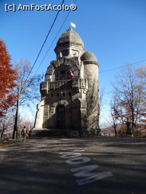 [P31] Monumentul Eroilor de pe dealul Măgura » foto by Kavarnap
 - 
<span class="allrVoted glyphicon glyphicon-heart hidden" id="av1311115"></span>
<a class="m-l-10 hidden" id="sv1311115" onclick="voting_Foto_DelVot(,1311115,3017)" role="button">șterge vot <span class="glyphicon glyphicon-remove"></span></a>
<a id="v91311115" class=" c-red"  onclick="voting_Foto_SetVot(1311115)" role="button"><span class="glyphicon glyphicon-heart-empty"></span> <b>LIKE</b> = Votează poza</a> <img class="hidden"  id="f1311115W9" src="/imagini/loader.gif" border="0" /><span class="AjErrMes hidden" id="e1311115ErM"></span>