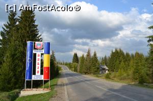 [P04] Vacanță plăcută în Beliș (indicatorul este amplasat la ieșirea din comună spre mânăstirea Rășca Transilvană (în fundal), aici scrie drum bun iar indicatorul de intrare ne urează bun venit în comună » foto by AZE
 - 
<span class="allrVoted glyphicon glyphicon-heart hidden" id="av966032"></span>
<a class="m-l-10 hidden" id="sv966032" onclick="voting_Foto_DelVot(,966032,3018)" role="button">șterge vot <span class="glyphicon glyphicon-remove"></span></a>
<a id="v9966032" class=" c-red"  onclick="voting_Foto_SetVot(966032)" role="button"><span class="glyphicon glyphicon-heart-empty"></span> <b>LIKE</b> = Votează poza</a> <img class="hidden"  id="f966032W9" src="/imagini/loader.gif" border="0" /><span class="AjErrMes hidden" id="e966032ErM"></span>