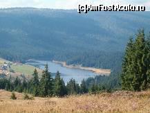 [P01] lacul vazut de pe Dealul Botii, un mic catun din zona Rachitele » foto by dartax
 - 
<span class="allrVoted glyphicon glyphicon-heart hidden" id="av96761"></span>
<a class="m-l-10 hidden" id="sv96761" onclick="voting_Foto_DelVot(,96761,3018)" role="button">șterge vot <span class="glyphicon glyphicon-remove"></span></a>
<a id="v996761" class=" c-red"  onclick="voting_Foto_SetVot(96761)" role="button"><span class="glyphicon glyphicon-heart-empty"></span> <b>LIKE</b> = Votează poza</a> <img class="hidden"  id="f96761W9" src="/imagini/loader.gif" border="0" /><span class="AjErrMes hidden" id="e96761ErM"></span>