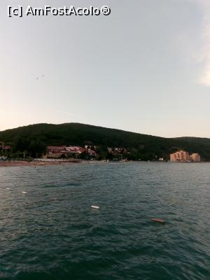 [P11] Foto de pe ponton cu Royal Bay » foto by Nicoleta13
 - 
<span class="allrVoted glyphicon glyphicon-heart hidden" id="av993849"></span>
<a class="m-l-10 hidden" id="sv993849" onclick="voting_Foto_DelVot(,993849,3028)" role="button">șterge vot <span class="glyphicon glyphicon-remove"></span></a>
<a id="v9993849" class=" c-red"  onclick="voting_Foto_SetVot(993849)" role="button"><span class="glyphicon glyphicon-heart-empty"></span> <b>LIKE</b> = Votează poza</a> <img class="hidden"  id="f993849W9" src="/imagini/loader.gif" border="0" /><span class="AjErrMes hidden" id="e993849ErM"></span>