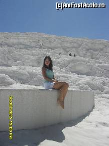 [P33] fata mea fericita la Pamukkale.  » foto by adryana
 - 
<span class="allrVoted glyphicon glyphicon-heart hidden" id="av372392"></span>
<a class="m-l-10 hidden" id="sv372392" onclick="voting_Foto_DelVot(,372392,3039)" role="button">șterge vot <span class="glyphicon glyphicon-remove"></span></a>
<a id="v9372392" class=" c-red"  onclick="voting_Foto_SetVot(372392)" role="button"><span class="glyphicon glyphicon-heart-empty"></span> <b>LIKE</b> = Votează poza</a> <img class="hidden"  id="f372392W9" src="/imagini/loader.gif" border="0" /><span class="AjErrMes hidden" id="e372392ErM"></span>
