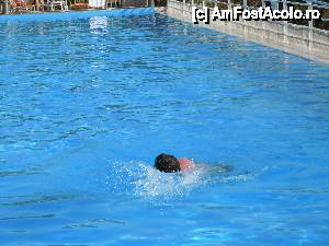 [P10] eu la piscina » foto by vxp
 - 
<span class="allrVoted glyphicon glyphicon-heart hidden" id="av415990"></span>
<a class="m-l-10 hidden" id="sv415990" onclick="voting_Foto_DelVot(,415990,3047)" role="button">șterge vot <span class="glyphicon glyphicon-remove"></span></a>
<a id="v9415990" class=" c-red"  onclick="voting_Foto_SetVot(415990)" role="button"><span class="glyphicon glyphicon-heart-empty"></span> <b>LIKE</b> = Votează poza</a> <img class="hidden"  id="f415990W9" src="/imagini/loader.gif" border="0" /><span class="AjErrMes hidden" id="e415990ErM"></span>