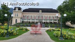 [P23] Parcul central, o oaza de verdeata cu flori multicolore si zone umbrite de copaci batrani, in care monumentele lui Franz Lehár si Emmerich Kalman amintesc de compozitorii de opereta, iar Festivalul Lehár are loc anual in cladirea foarte frumoasa Kongress & TheaterHaus din centrul parcului. » foto by geani anto
 - 
<span class="allrVoted glyphicon glyphicon-heart hidden" id="av1415499"></span>
<a class="m-l-10 hidden" id="sv1415499" onclick="voting_Foto_DelVot(,1415499,3095)" role="button">șterge vot <span class="glyphicon glyphicon-remove"></span></a>
<a id="v91415499" class=" c-red"  onclick="voting_Foto_SetVot(1415499)" role="button"><span class="glyphicon glyphicon-heart-empty"></span> <b>LIKE</b> = Votează poza</a> <img class="hidden"  id="f1415499W9" src="/imagini/loader.gif" border="0" /><span class="AjErrMes hidden" id="e1415499ErM"></span>