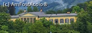[P32] Kaiservilla, cadoul de nunta al arhiducesei Sophie pentru fiul sau, imparatul Franz Josef si sotia acestuia, imparateasa Elisabeta. Aceasta a fost reproiectata si extinsa in forma literei E, devenind resedinta de vara a familiei regale. Vila gazduieste o impresionata colectie de trofee de vanatoare, arme, tablouri, haine si lucruri personale care au apartinut cuplului regal. Gradinile au fost organizate de acelasi arhitect peisagist care a proiectat si gradinile palatelor Schonbrunn si Laxenburg. » foto by geani anto
 - 
<span class="allrVoted glyphicon glyphicon-heart hidden" id="av1415508"></span>
<a class="m-l-10 hidden" id="sv1415508" onclick="voting_Foto_DelVot(,1415508,3095)" role="button">șterge vot <span class="glyphicon glyphicon-remove"></span></a>
<a id="v91415508" class=" c-red"  onclick="voting_Foto_SetVot(1415508)" role="button"><span class="glyphicon glyphicon-heart-empty"></span> <b>LIKE</b> = Votează poza</a> <img class="hidden"  id="f1415508W9" src="/imagini/loader.gif" border="0" /><span class="AjErrMes hidden" id="e1415508ErM"></span>