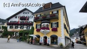 [P48] Casele au arhitectura tipic austriaca, insa fiecare e unica prin colorit si ornamente, ceea ce le caracterizeaza pe toate fiind curatenia si prospetimea, dand impresia ca abia au fost zugravite. » foto by geani anto
 - 
<span class="allrVoted glyphicon glyphicon-heart hidden" id="av1415524"></span>
<a class="m-l-10 hidden" id="sv1415524" onclick="voting_Foto_DelVot(,1415524,3095)" role="button">șterge vot <span class="glyphicon glyphicon-remove"></span></a>
<a id="v91415524" class=" c-red"  onclick="voting_Foto_SetVot(1415524)" role="button"><span class="glyphicon glyphicon-heart-empty"></span> <b>LIKE</b> = Votează poza</a> <img class="hidden"  id="f1415524W9" src="/imagini/loader.gif" border="0" /><span class="AjErrMes hidden" id="e1415524ErM"></span>