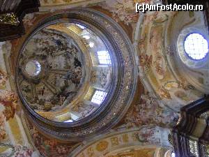 [P41] Cupola bisericii vazuta din interior. Mai bine las poza sa vorbeasca.  » foto by liviu49
 - 
<span class="allrVoted glyphicon glyphicon-heart hidden" id="av618139"></span>
<a class="m-l-10 hidden" id="sv618139" onclick="voting_Foto_DelVot(,618139,3098)" role="button">șterge vot <span class="glyphicon glyphicon-remove"></span></a>
<a id="v9618139" class=" c-red"  onclick="voting_Foto_SetVot(618139)" role="button"><span class="glyphicon glyphicon-heart-empty"></span> <b>LIKE</b> = Votează poza</a> <img class="hidden"  id="f618139W9" src="/imagini/loader.gif" border="0" /><span class="AjErrMes hidden" id="e618139ErM"></span>