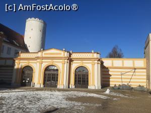 [P11] Curtea Porții » foto by adso
 - 
<span class="allrVoted glyphicon glyphicon-heart hidden" id="av1515884"></span>
<a class="m-l-10 hidden" id="sv1515884" onclick="voting_Foto_DelVot(,1515884,3098)" role="button">șterge vot <span class="glyphicon glyphicon-remove"></span></a>
<a id="v91515884" class=" c-red"  onclick="voting_Foto_SetVot(1515884)" role="button"><span class="glyphicon glyphicon-heart-empty"></span> <b>LIKE</b> = Votează poza</a> <img class="hidden"  id="f1515884W9" src="/imagini/loader.gif" border="0" /><span class="AjErrMes hidden" id="e1515884ErM"></span>