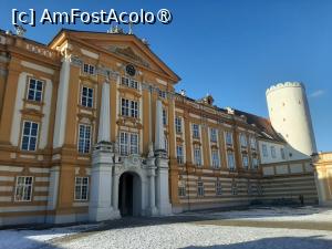 [P12] Curtea Porții » foto by adso
 - 
<span class="allrVoted glyphicon glyphicon-heart hidden" id="av1515885"></span>
<a class="m-l-10 hidden" id="sv1515885" onclick="voting_Foto_DelVot(,1515885,3098)" role="button">șterge vot <span class="glyphicon glyphicon-remove"></span></a>
<a id="v91515885" class=" c-red"  onclick="voting_Foto_SetVot(1515885)" role="button"><span class="glyphicon glyphicon-heart-empty"></span> <b>LIKE</b> = Votează poza</a> <img class="hidden"  id="f1515885W9" src="/imagini/loader.gif" border="0" /><span class="AjErrMes hidden" id="e1515885ErM"></span>