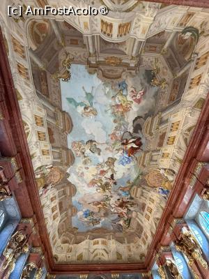 [P43] Sala de Marmură » foto by adso
 - 
<span class="allrVoted glyphicon glyphicon-heart hidden" id="av1515916"></span>
<a class="m-l-10 hidden" id="sv1515916" onclick="voting_Foto_DelVot(,1515916,3098)" role="button">șterge vot <span class="glyphicon glyphicon-remove"></span></a>
<a id="v91515916" class=" c-red"  onclick="voting_Foto_SetVot(1515916)" role="button"><span class="glyphicon glyphicon-heart-empty"></span> <b>LIKE</b> = Votează poza</a> <img class="hidden"  id="f1515916W9" src="/imagini/loader.gif" border="0" /><span class="AjErrMes hidden" id="e1515916ErM"></span>