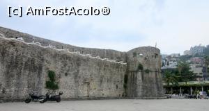 [P38] Budva, cetatea » foto by Michi
 - 
<span class="allrVoted glyphicon glyphicon-heart hidden" id="av793395"></span>
<a class="m-l-10 hidden" id="sv793395" onclick="voting_Foto_DelVot(,793395,3106)" role="button">șterge vot <span class="glyphicon glyphicon-remove"></span></a>
<a id="v9793395" class=" c-red"  onclick="voting_Foto_SetVot(793395)" role="button"><span class="glyphicon glyphicon-heart-empty"></span> <b>LIKE</b> = Votează poza</a> <img class="hidden"  id="f793395W9" src="/imagini/loader.gif" border="0" /><span class="AjErrMes hidden" id="e793395ErM"></span>