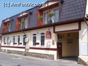 [P02] Vila Veche clădirea de la stradă, veche de 150 de ani » foto by Michi
 - 
<span class="allrVoted glyphicon glyphicon-heart hidden" id="av1499436"></span>
<a class="m-l-10 hidden" id="sv1499436" onclick="voting_Foto_DelVot(,1499436,3120)" role="button">șterge vot <span class="glyphicon glyphicon-remove"></span></a>
<a id="v91499436" class=" c-red"  onclick="voting_Foto_SetVot(1499436)" role="button"><span class="glyphicon glyphicon-heart-empty"></span> <b>LIKE</b> = Votează poza</a> <img class="hidden"  id="f1499436W9" src="/imagini/loader.gif" border="0" /><span class="AjErrMes hidden" id="e1499436ErM"></span>