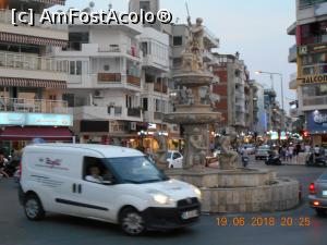 [P06] Fântâna lui Poseidon » foto by zlatna
 - 
<span class="allrVoted glyphicon glyphicon-heart hidden" id="av1089539"></span>
<a class="m-l-10 hidden" id="sv1089539" onclick="voting_Foto_DelVot(,1089539,3144)" role="button">șterge vot <span class="glyphicon glyphicon-remove"></span></a>
<a id="v91089539" class=" c-red"  onclick="voting_Foto_SetVot(1089539)" role="button"><span class="glyphicon glyphicon-heart-empty"></span> <b>LIKE</b> = Votează poza</a> <img class="hidden"  id="f1089539W9" src="/imagini/loader.gif" border="0" /><span class="AjErrMes hidden" id="e1089539ErM"></span>