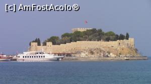 [P16] Guvercinada si Fortareata Bizantina. Imagine realizata din Port.  » foto by ovidiuyepi
 - 
<span class="allrVoted glyphicon glyphicon-heart hidden" id="av821327"></span>
<a class="m-l-10 hidden" id="sv821327" onclick="voting_Foto_DelVot(,821327,3144)" role="button">șterge vot <span class="glyphicon glyphicon-remove"></span></a>
<a id="v9821327" class=" c-red"  onclick="voting_Foto_SetVot(821327)" role="button"><span class="glyphicon glyphicon-heart-empty"></span> <b>LIKE</b> = Votează poza</a> <img class="hidden"  id="f821327W9" src="/imagini/loader.gif" border="0" /><span class="AjErrMes hidden" id="e821327ErM"></span>