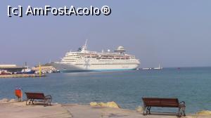 [P32] Un vas de croaziera de lux ancorat in Port.  » foto by ovidiuyepi
 - 
<span class="allrVoted glyphicon glyphicon-heart hidden" id="av821343"></span>
<a class="m-l-10 hidden" id="sv821343" onclick="voting_Foto_DelVot(,821343,3144)" role="button">șterge vot <span class="glyphicon glyphicon-remove"></span></a>
<a id="v9821343" class=" c-red"  onclick="voting_Foto_SetVot(821343)" role="button"><span class="glyphicon glyphicon-heart-empty"></span> <b>LIKE</b> = Votează poza</a> <img class="hidden"  id="f821343W9" src="/imagini/loader.gif" border="0" /><span class="AjErrMes hidden" id="e821343ErM"></span>