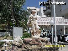 [P71] o statuie frumoasa langa h. Grand Onder » foto by adryana
 - 
<span class="allrVoted glyphicon glyphicon-heart hidden" id="av221906"></span>
<a class="m-l-10 hidden" id="sv221906" onclick="voting_Foto_DelVot(,221906,3144)" role="button">șterge vot <span class="glyphicon glyphicon-remove"></span></a>
<a id="v9221906" class=" c-red"  onclick="voting_Foto_SetVot(221906)" role="button"><span class="glyphicon glyphicon-heart-empty"></span> <b>LIKE</b> = Votează poza</a> <img class="hidden"  id="f221906W9" src="/imagini/loader.gif" border="0" /><span class="AjErrMes hidden" id="e221906ErM"></span>