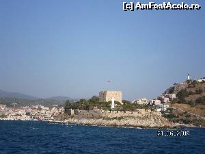 [P09] Alta vedere dinspre mare asupra Kusadasi. In dreapta, sus, se observa statuia lui Ataturk » foto by irinad
 - 
<span class="allrVoted glyphicon glyphicon-heart hidden" id="av608037"></span>
<a class="m-l-10 hidden" id="sv608037" onclick="voting_Foto_DelVot(,608037,3144)" role="button">șterge vot <span class="glyphicon glyphicon-remove"></span></a>
<a id="v9608037" class=" c-red"  onclick="voting_Foto_SetVot(608037)" role="button"><span class="glyphicon glyphicon-heart-empty"></span> <b>LIKE</b> = Votează poza</a> <img class="hidden"  id="f608037W9" src="/imagini/loader.gif" border="0" /><span class="AjErrMes hidden" id="e608037ErM"></span>