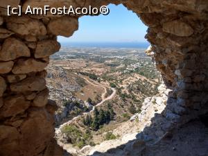 [P10] O privire spre mare de la o „fereastră”, castelul de la Old Pyli.  » foto by maryka
 - 
<span class="allrVoted glyphicon glyphicon-heart hidden" id="av1016655"></span>
<a class="m-l-10 hidden" id="sv1016655" onclick="voting_Foto_DelVot(,1016655,3145)" role="button">șterge vot <span class="glyphicon glyphicon-remove"></span></a>
<a id="v91016655" class=" c-red"  onclick="voting_Foto_SetVot(1016655)" role="button"><span class="glyphicon glyphicon-heart-empty"></span> <b>LIKE</b> = Votează poza</a> <img class="hidden"  id="f1016655W9" src="/imagini/loader.gif" border="0" /><span class="AjErrMes hidden" id="e1016655ErM"></span>